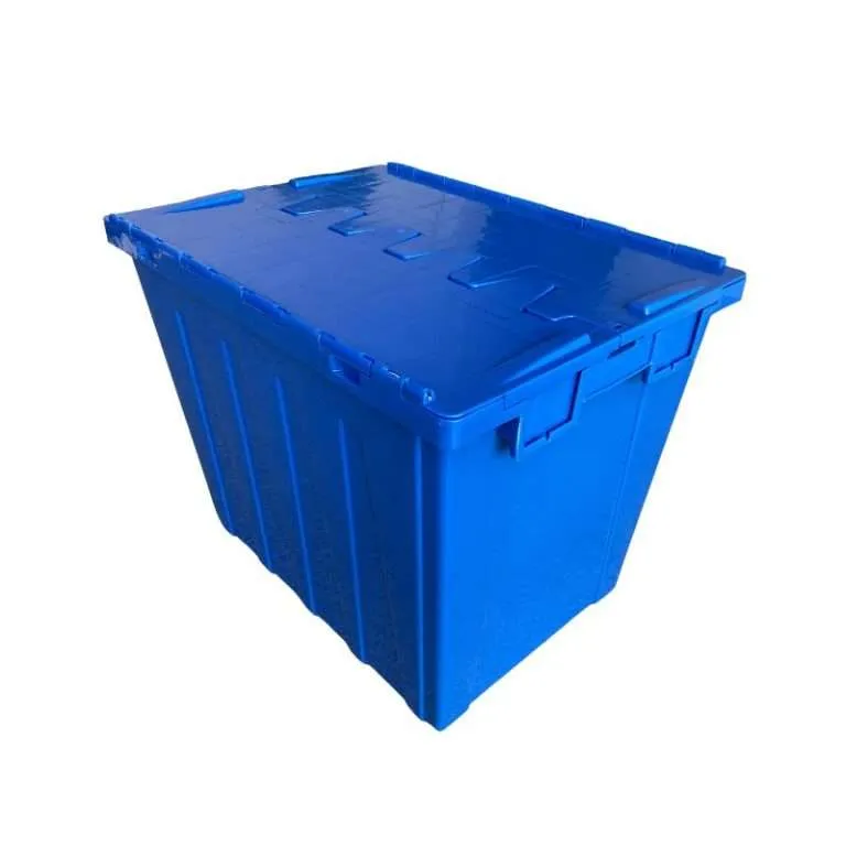Una caja de mudanza grande de plástico azul.